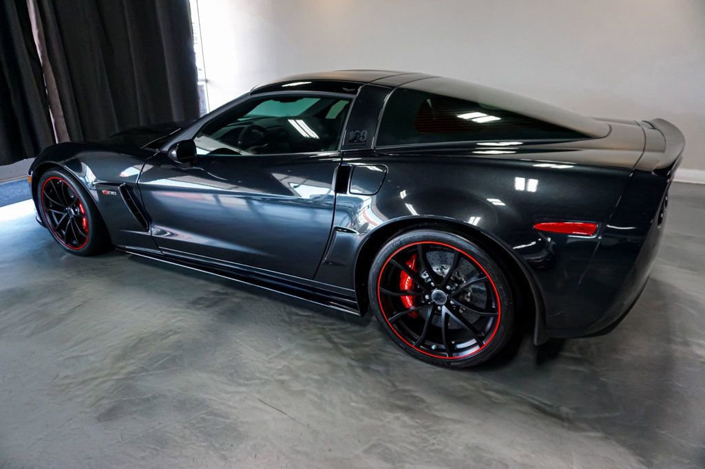Used 2012 Chevrolet Corvette Z06 w/ 3LZ Preferred Equipment Group image 6