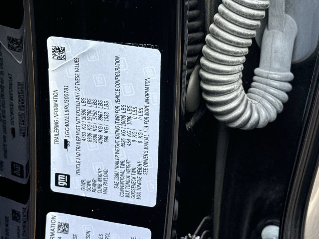 Used 2024 Chevrolet Silverado EV RST AWD/4WD image 27
