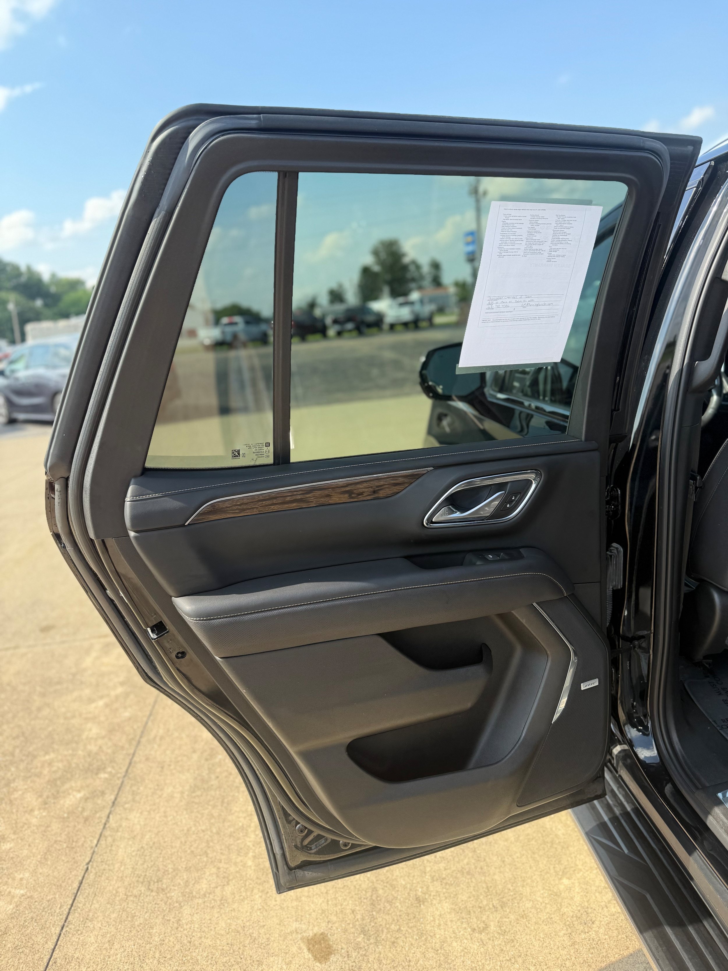 Used 2022 Chevrolet Tahoe Premier AWD/4WD image 13