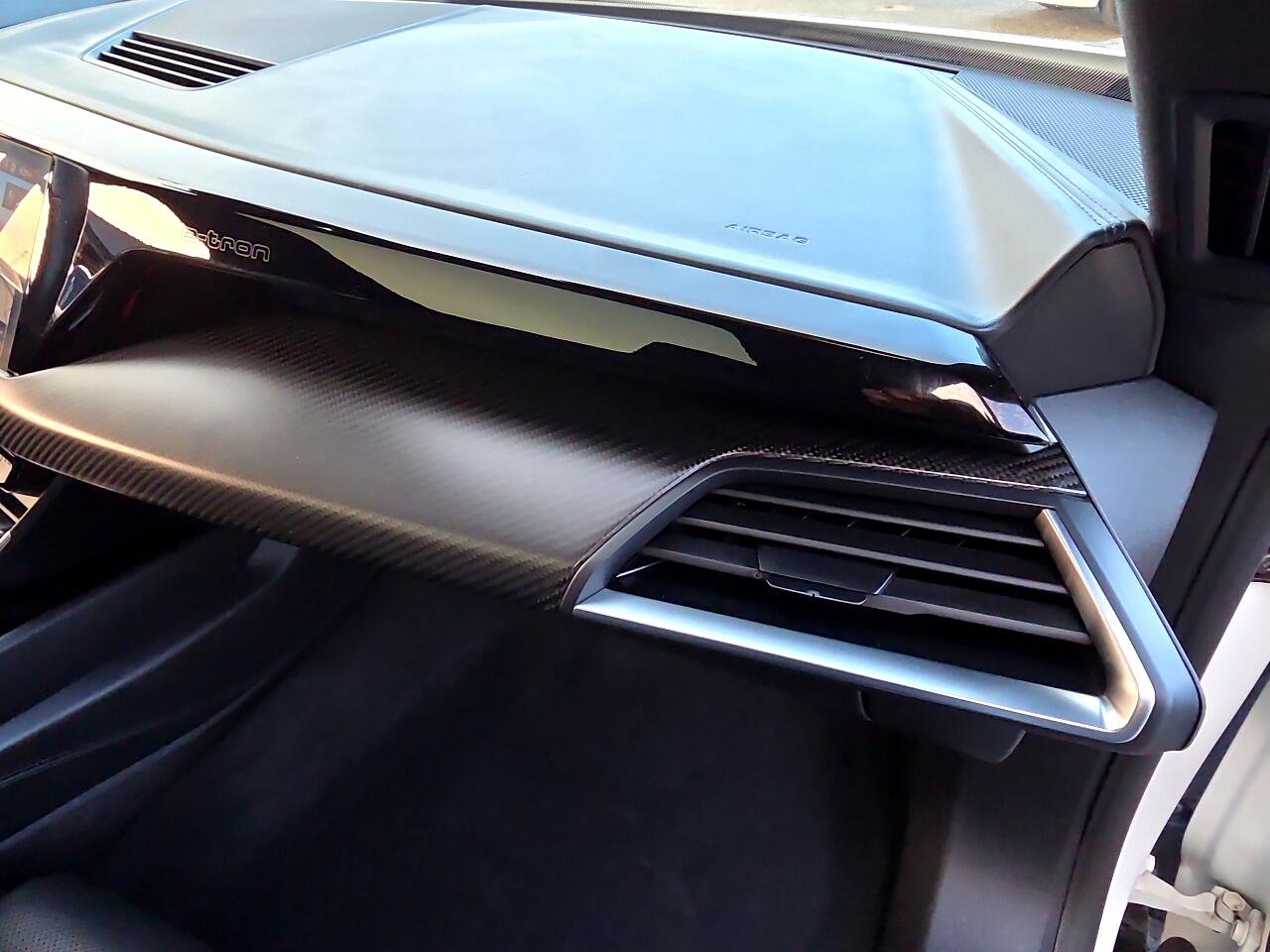 Used 2022 Audi e-tron GT Premium Plus w/ Performance Package image 45