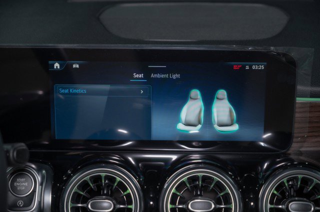 New 2026 Mercedes-Benz GLB 250 250 SUV image 16