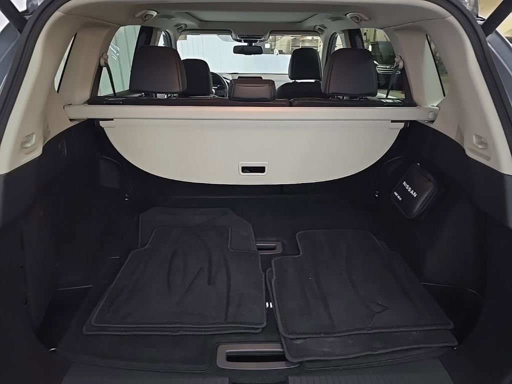 Used 2023 Nissan Rogue SL image 12
