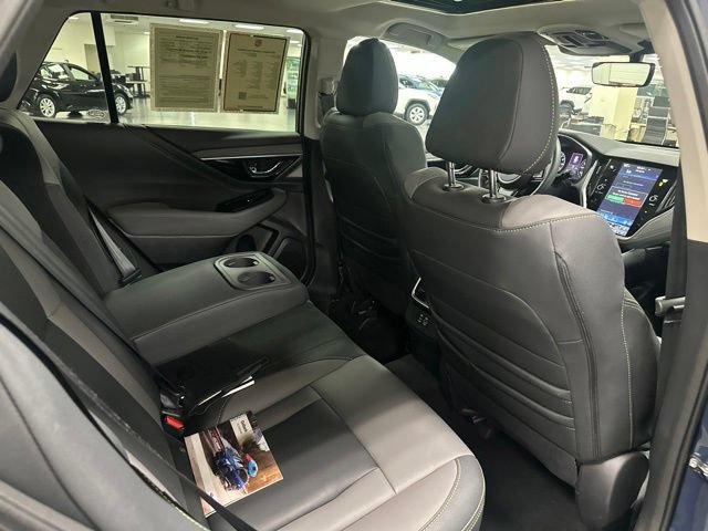 Used 2025 Subaru Outback Onyx Edition AWD/4WD image 23