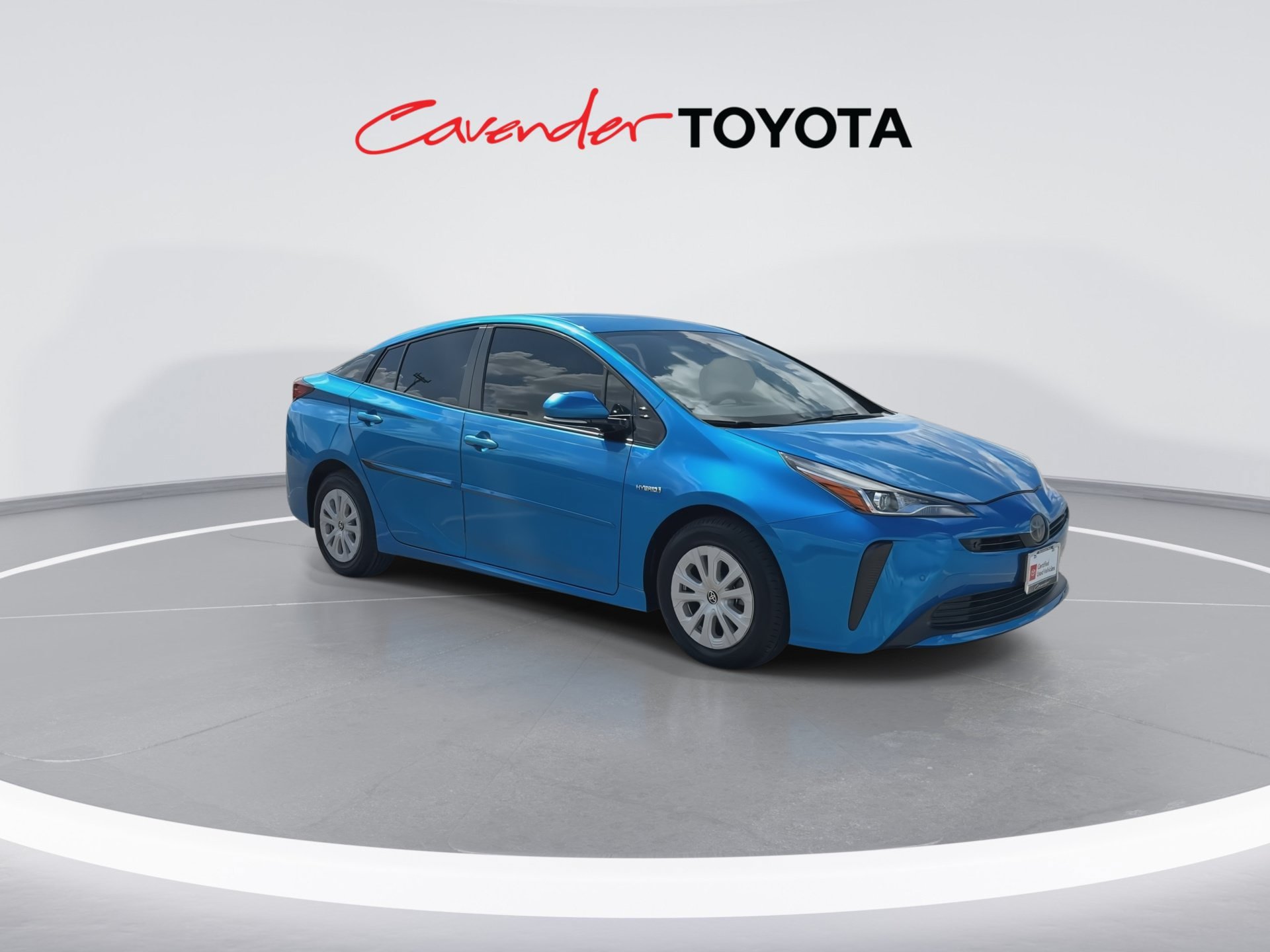 Certified 2019 Toyota Prius LE FWD image 2