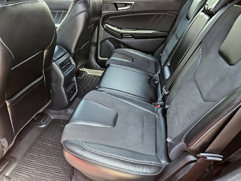 Used 2023 Ford Edge ST AWD/4WD image 29