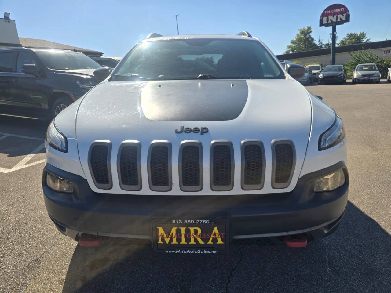 Used 2016 Jeep Cherokee Trailhawk w/ Comfort/Convenience Group AWD/4WD image 6