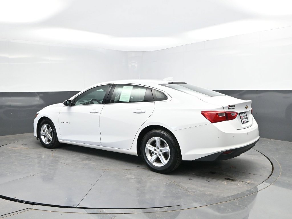 Used 2024 Chevrolet Malibu LT FWD image 5