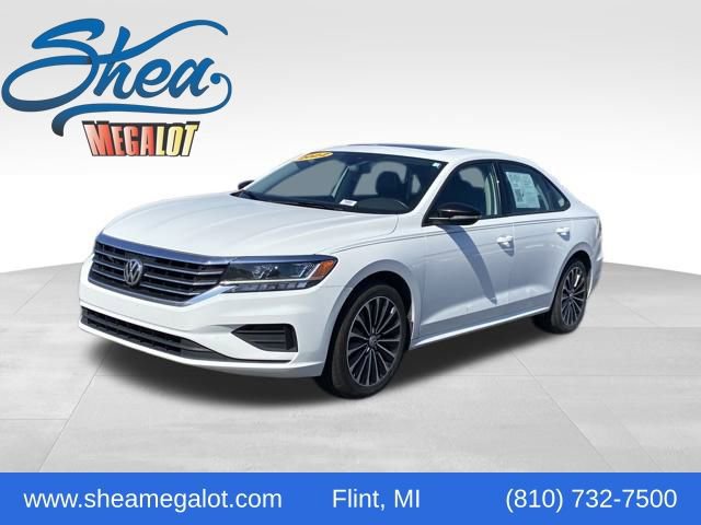 Used 2022 Volkswagen Passat 2.0T FWD image 1