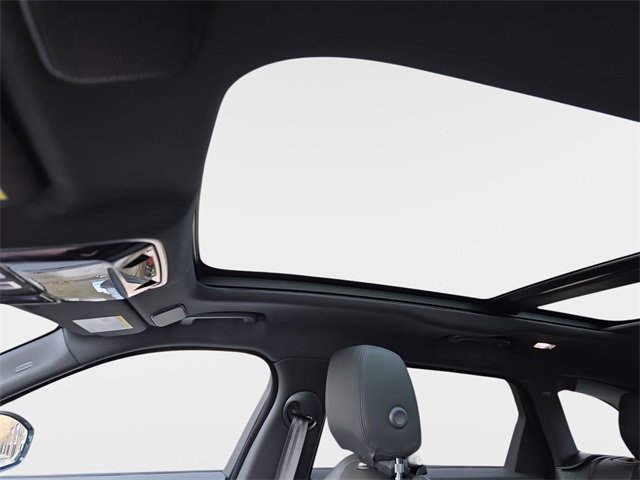 Used 2025 Land Rover Range Rover Velar Dynamic SE image 29