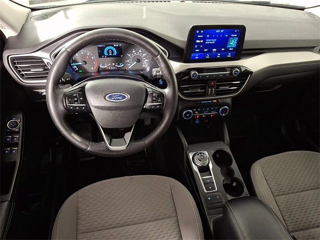 Used 2022 Ford Escape SE w/ Cold Weather Package image 2
