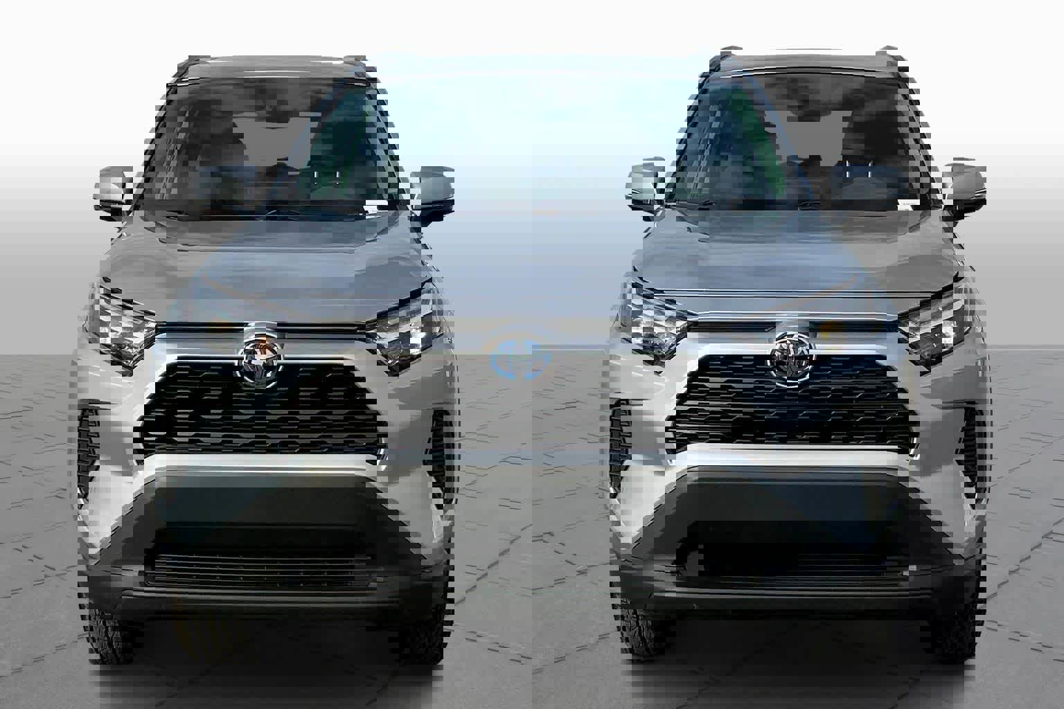 Used 2024 Toyota RAV4 XLE w/ Convenience Package image 3