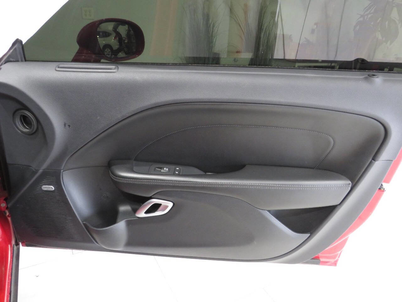 Used 2016 Dodge Challenger SXT Plus RWD image 22