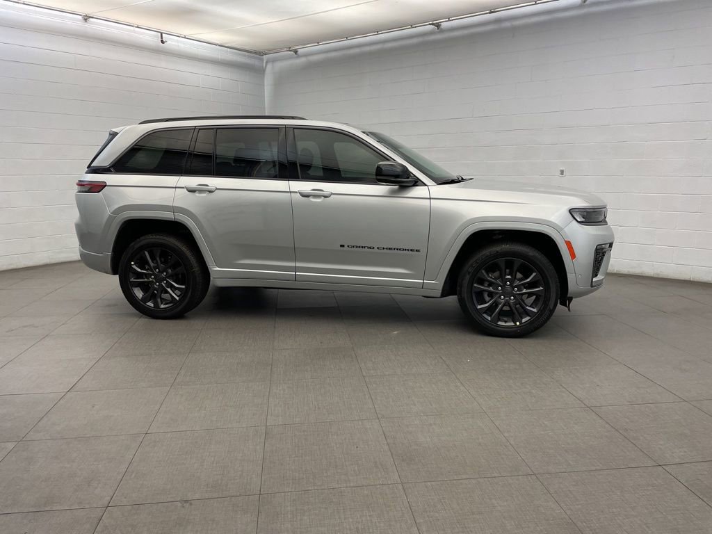 New 2026 Jeep Grand Cherokee Limited image 2