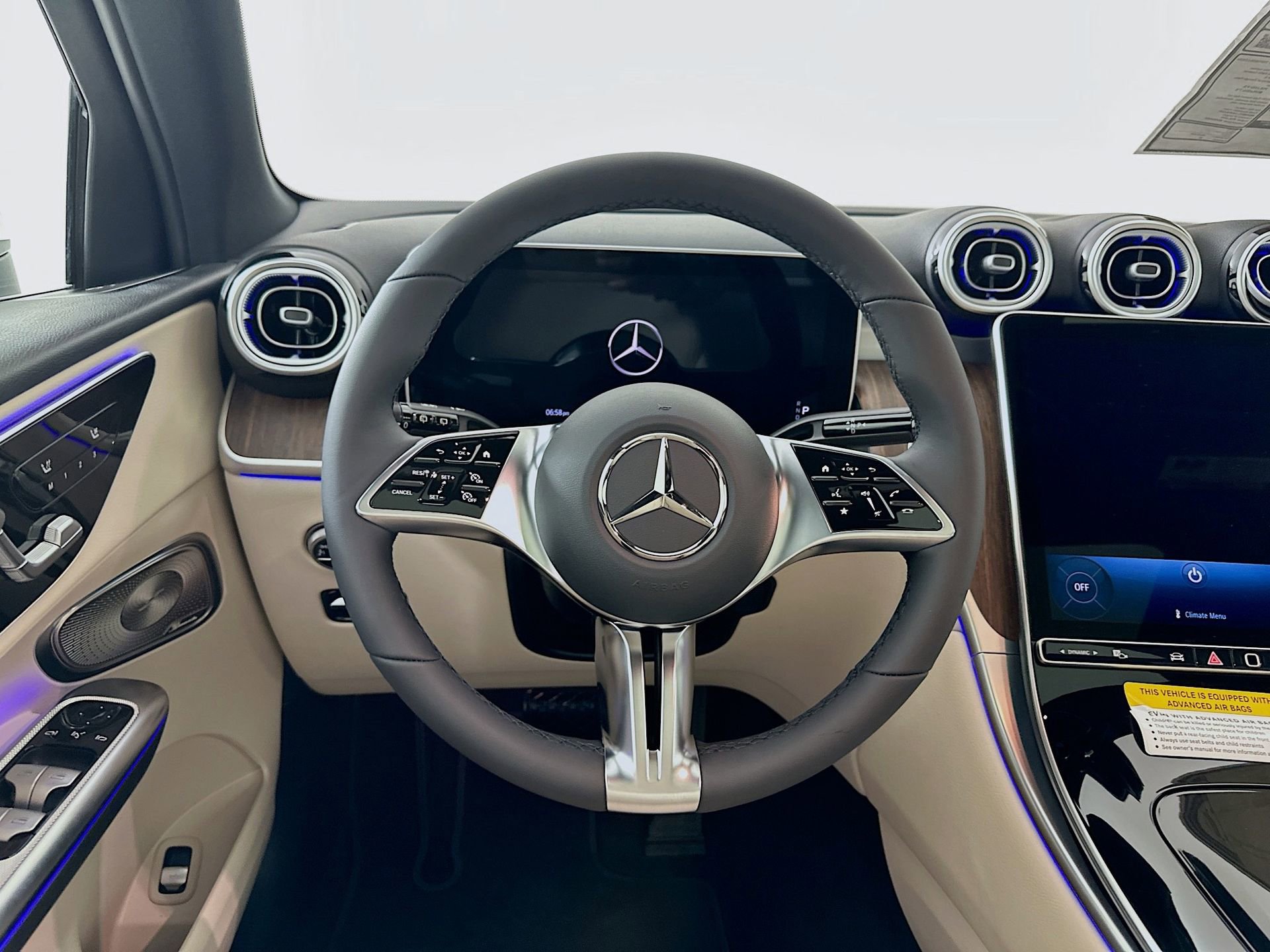 New 2026 Mercedes-Benz GLC 300 4MATIC image 25