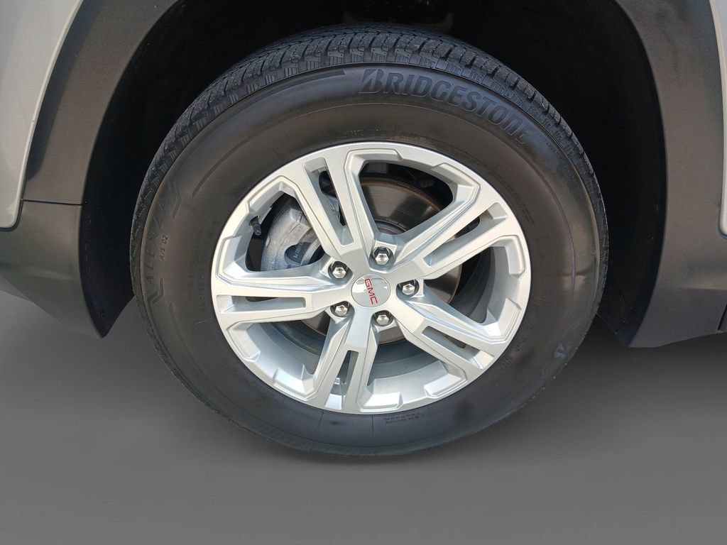 Used 2024 GMC Terrain SLE AWD/4WD image 15