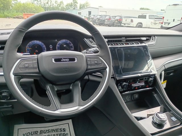 New 2026 Jeep Grand Cherokee Laredo X AWD/4WD image 10