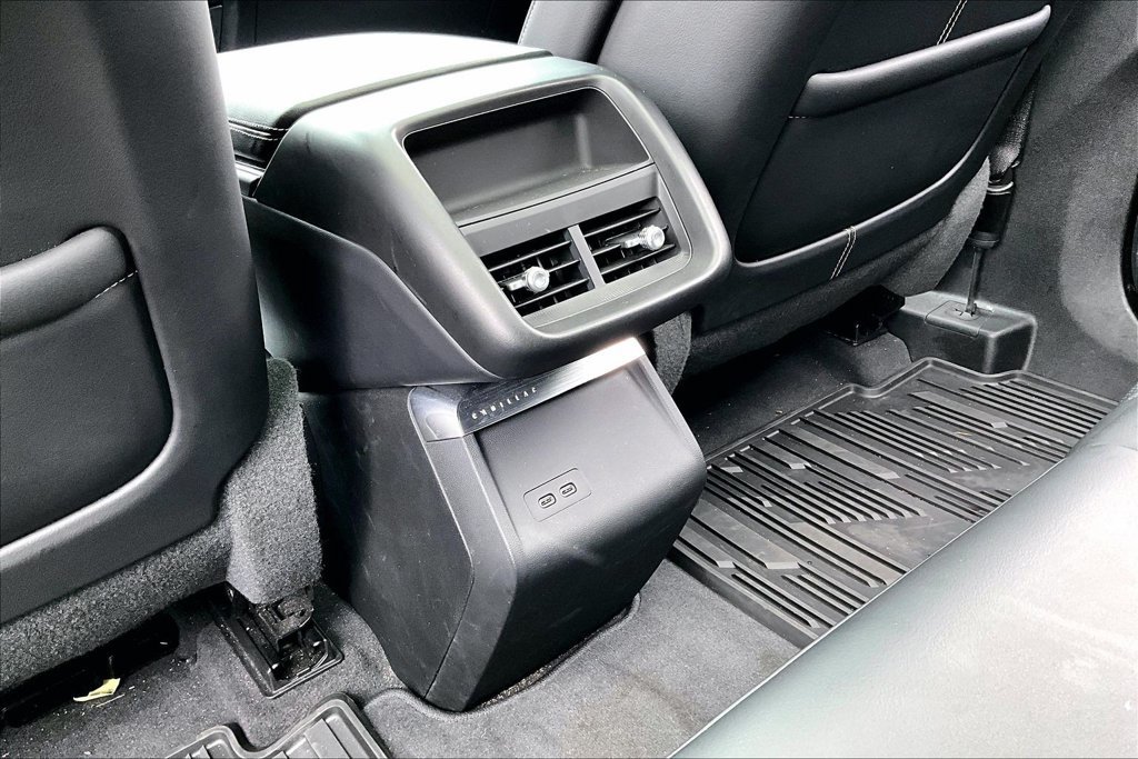 Certified 2024 Cadillac Lyriq Luxury RWD image 25