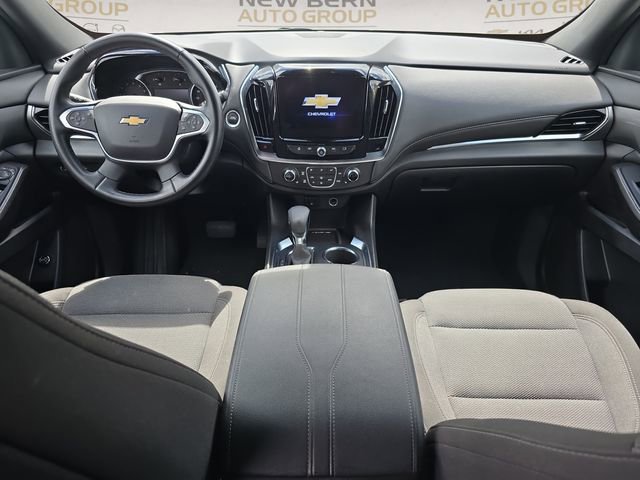 Used 2023 Chevrolet Traverse LT image 10