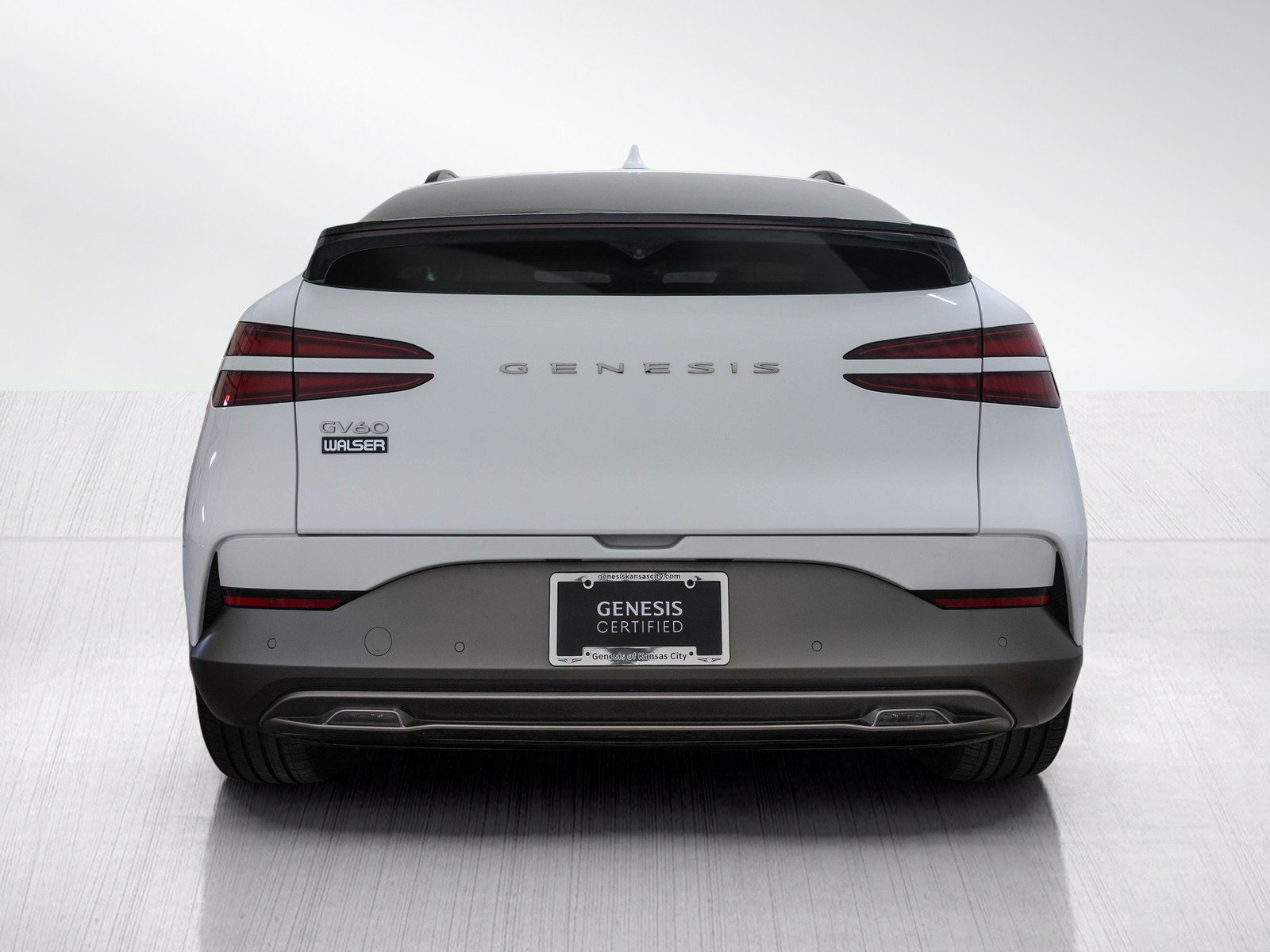 Used 2023 Genesis GV60 Advanced AWD/4WD image 4