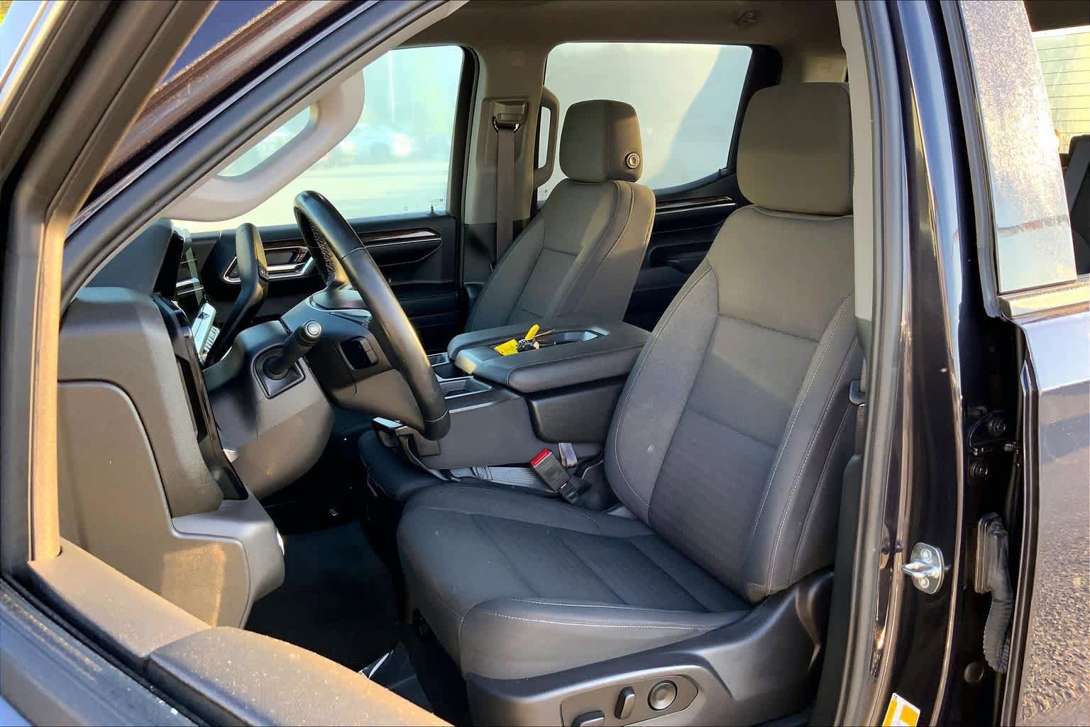 Used 2024 GMC Sierra 1500 Elevation RWD image 8