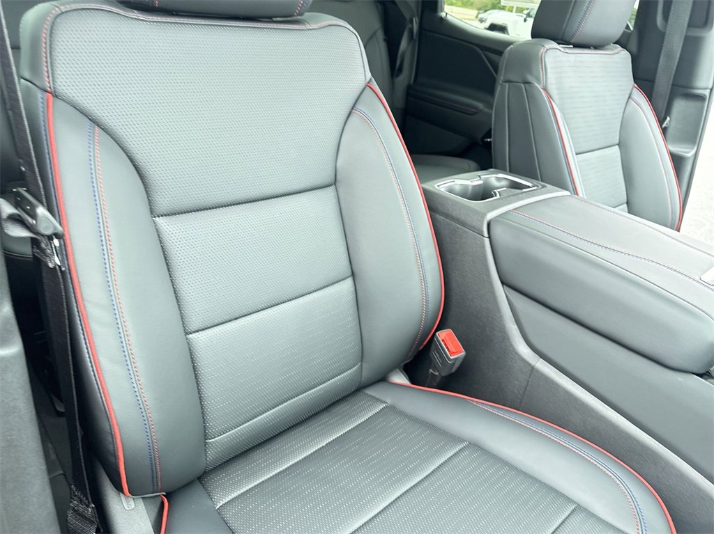 New 2024 Chevrolet Silverado EV RST image 31