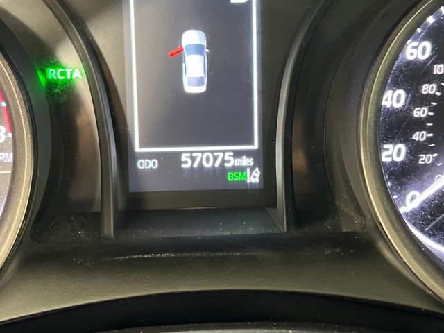 Used 2024 Toyota Camry SE image 18