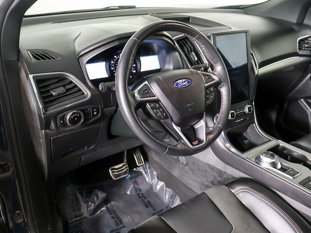 Used 2023 Ford Edge ST w/ Equipment Group 401A image 32