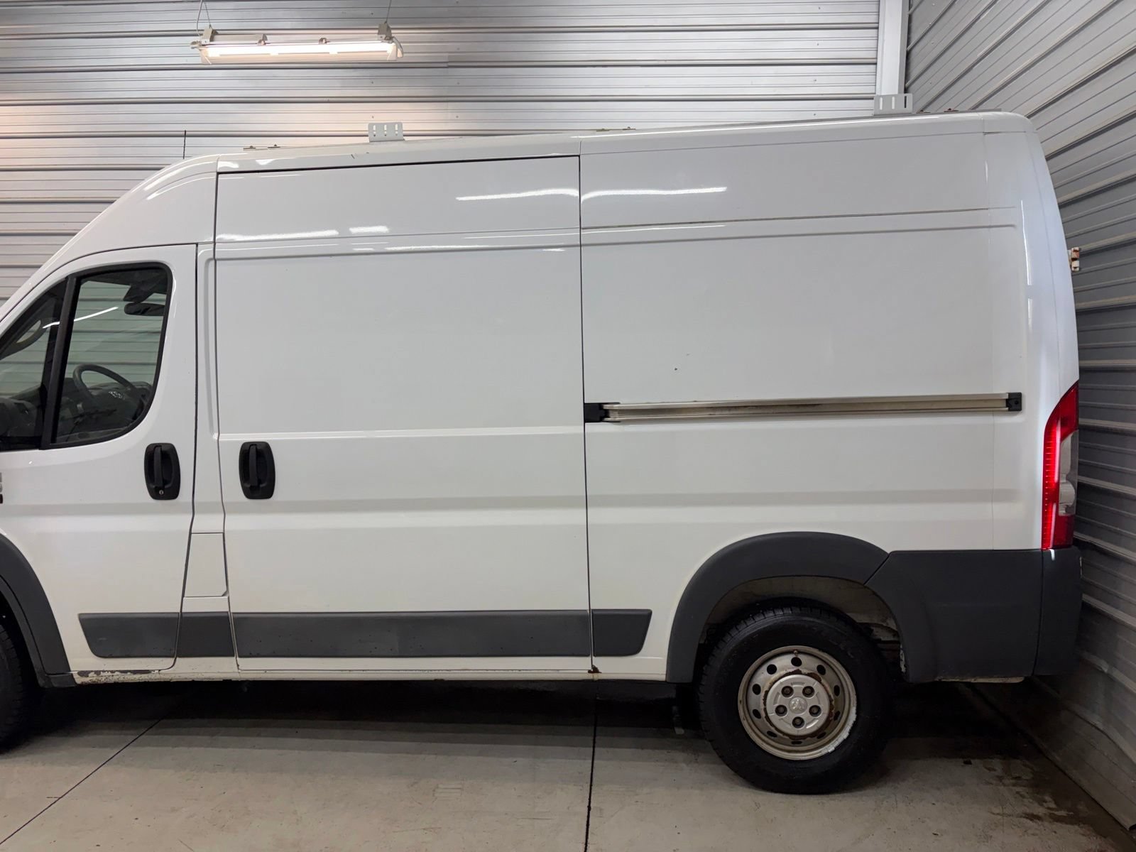 Used 2018 RAM ProMaster 2500 FWD image 5