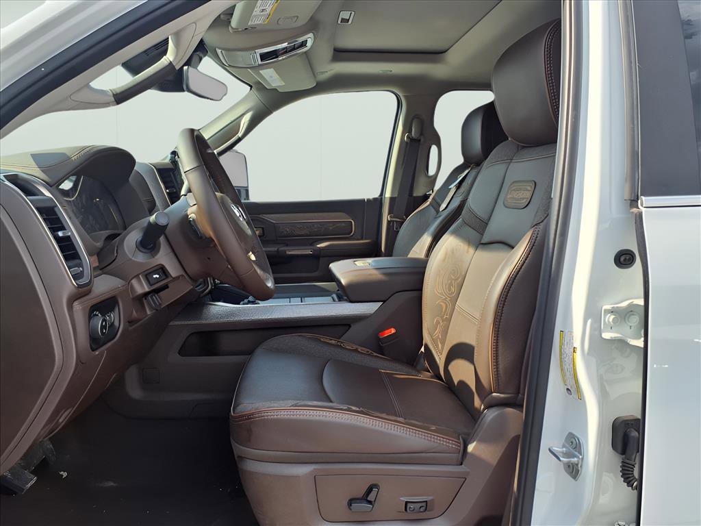 New 2025 RAM 3500 Longhorn image 15