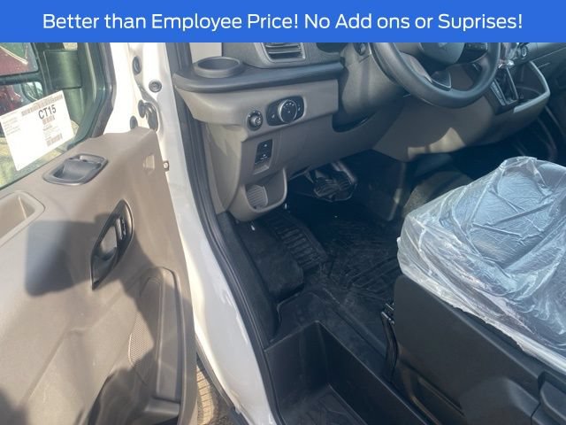 New 2026 Ford Transit 250 148 Medium Roof w/ Load Area Protection Package RWD image 6