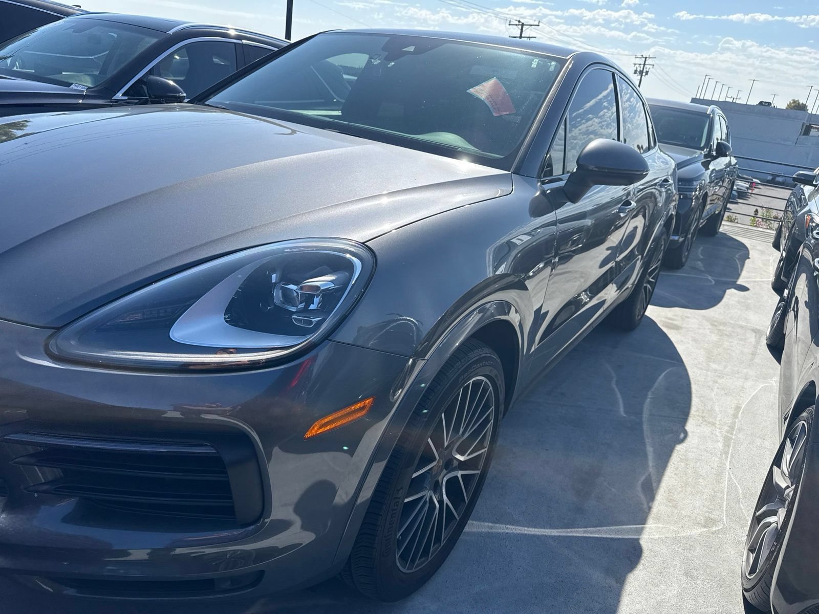 Used 2021 Porsche Cayenne Coupe AWD/4WD image 2