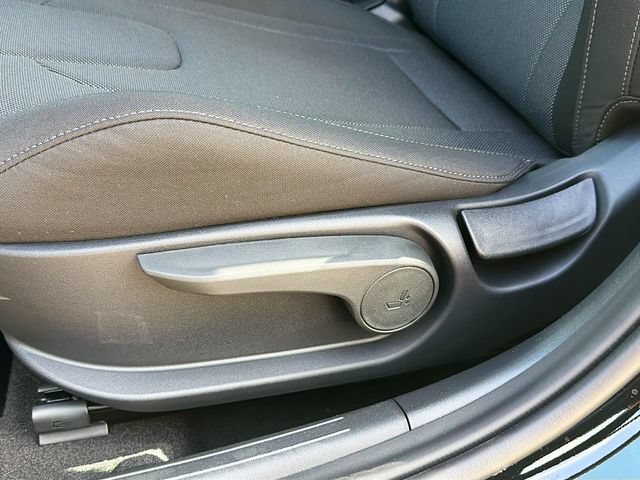 New 2026 Hyundai Elantra SE FWD image 19