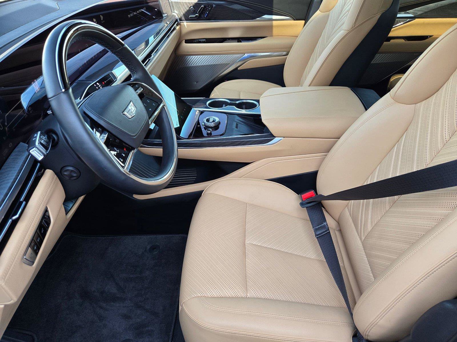 Certified 2026 Cadillac Escalade IQ Luxury 2 AWD/4WD image 11