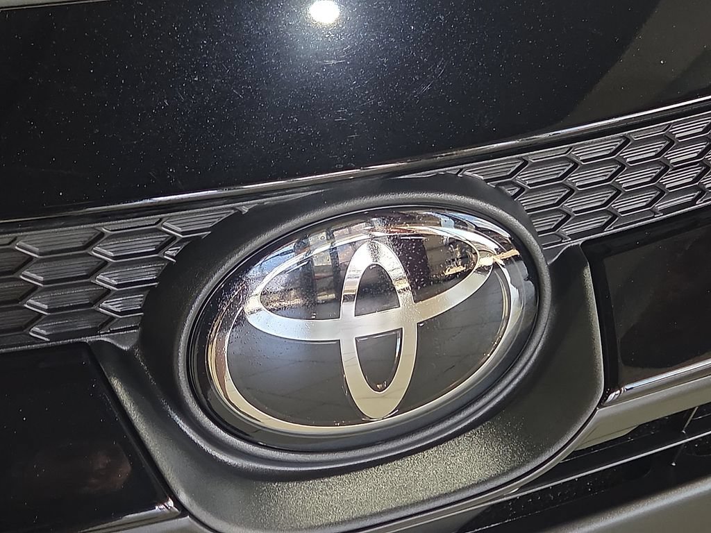 Certified 2025 Toyota Corolla LE FWD image 7