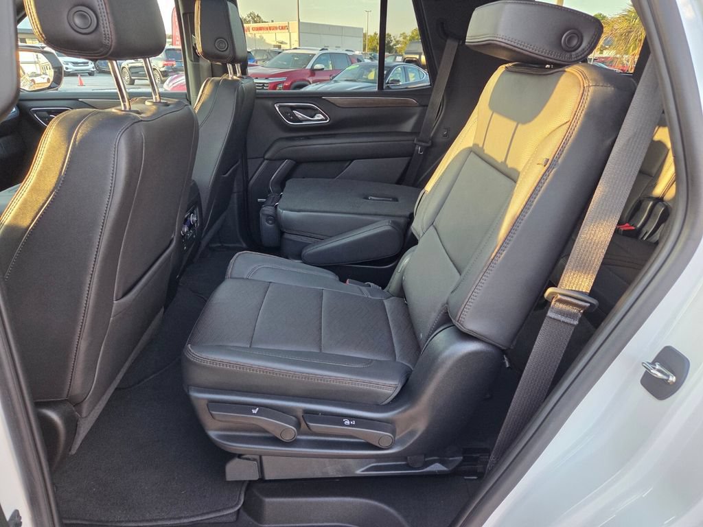 Used 2023 Chevrolet Tahoe High Country AWD/4WD image 10