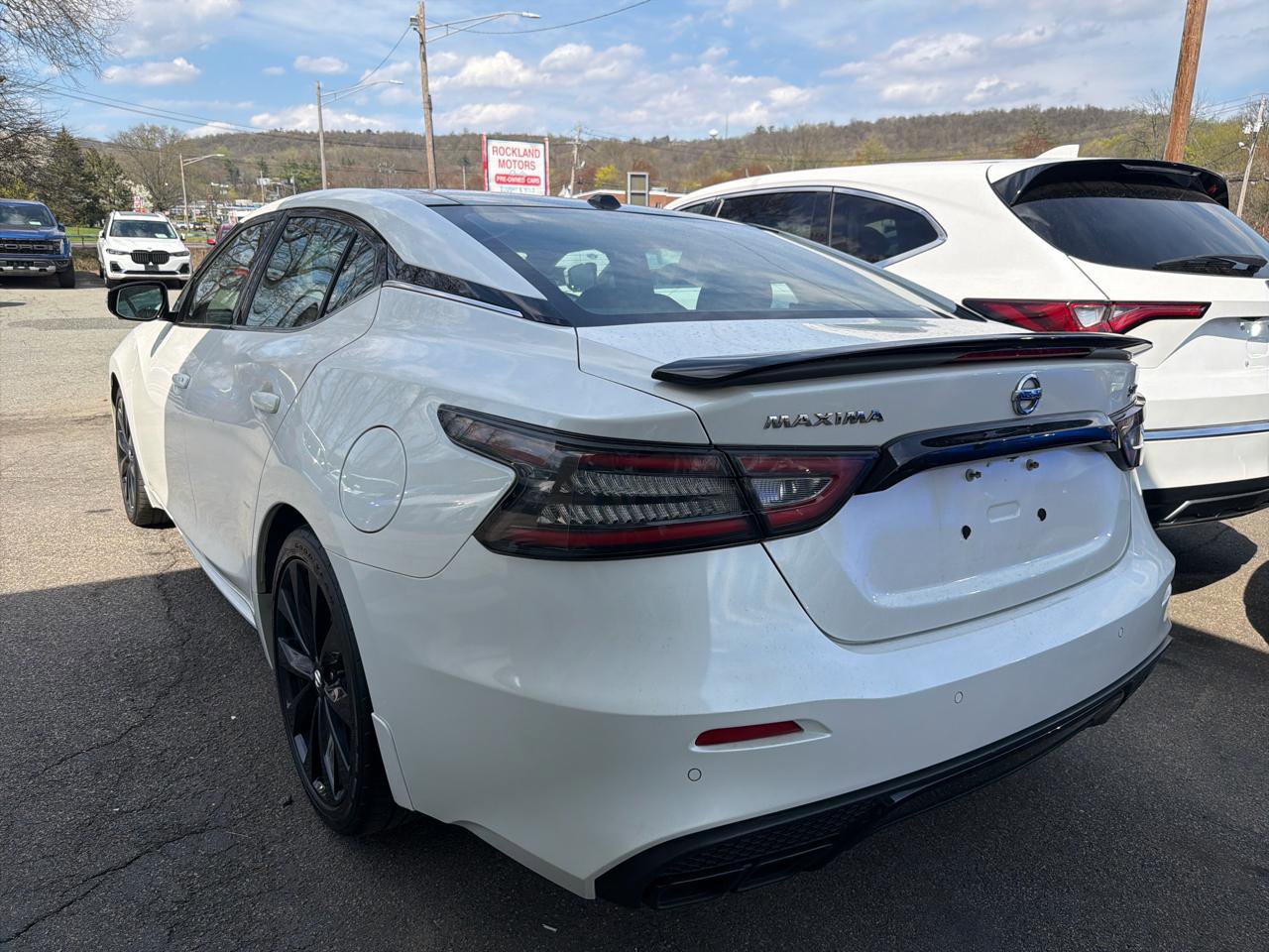 Used 2021 Nissan Maxima SR w/ Sport Mat Group FWD image 12