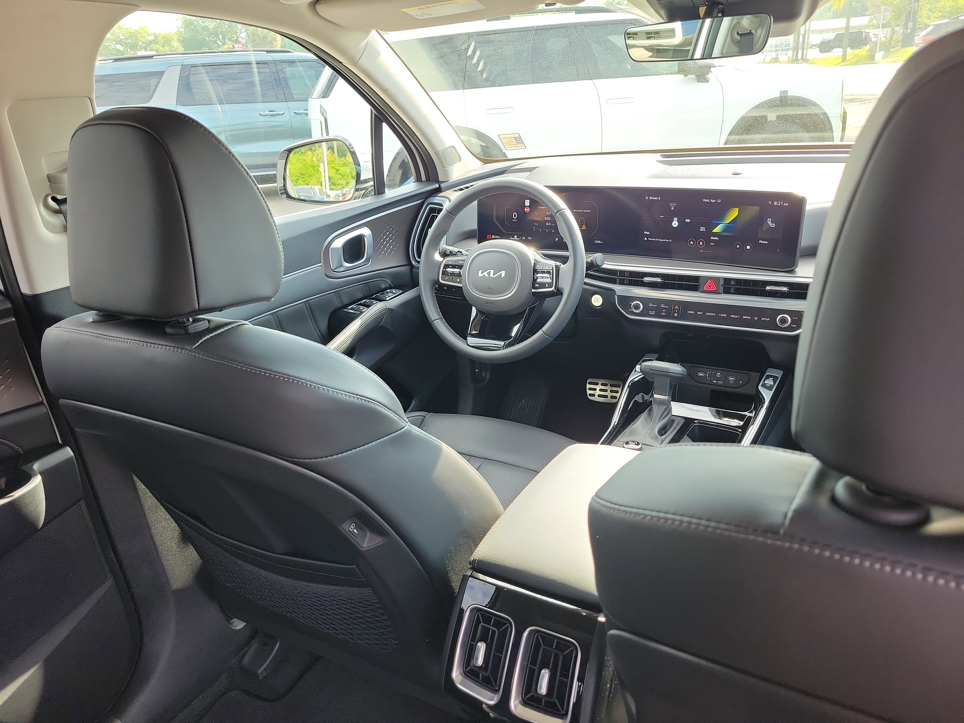 Used 2025 Kia Sorento SX image 13