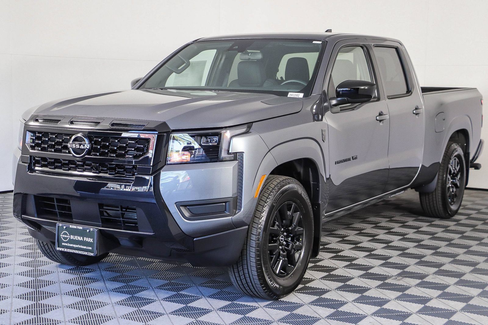 New 2027 Nissan Frontier SV w/ Tow Package RWD image 3