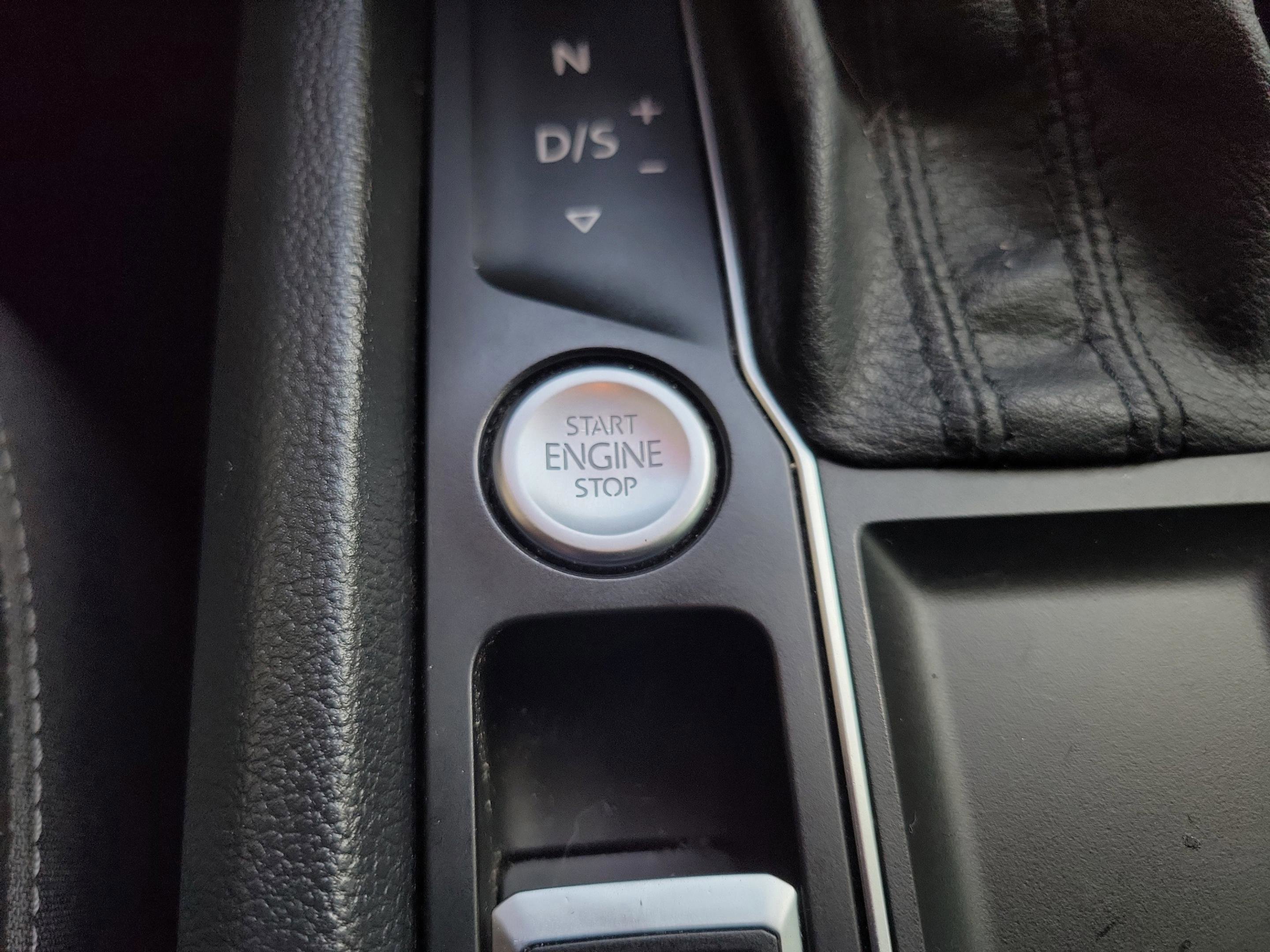 Used 2019 Volkswagen Atlas SE FWD image 20