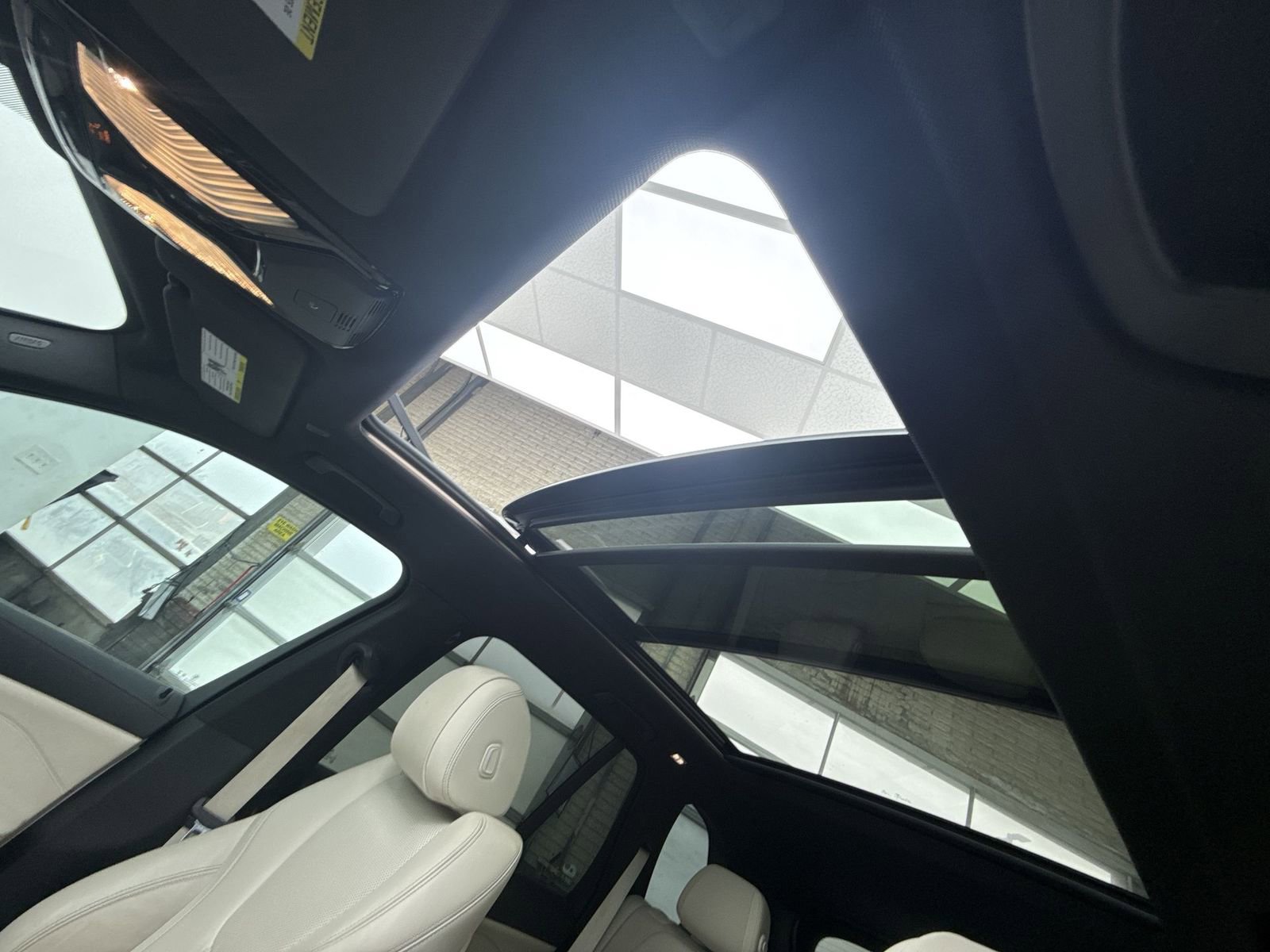 Used 2021 BMW X5 xDrive40i w/ M Sport Package image 30