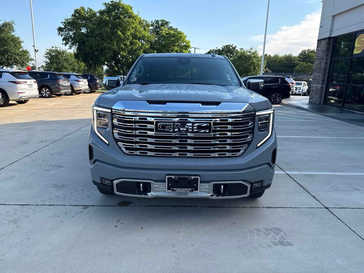 Used 2024 GMC Sierra 1500 Denali w/ Denali Reserve Package AWD/4WD image 2