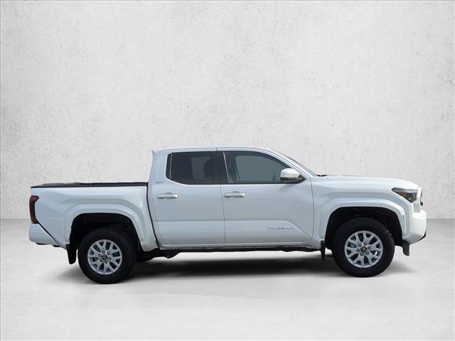 Used 2025 Toyota Tacoma SR5 RWD image 4