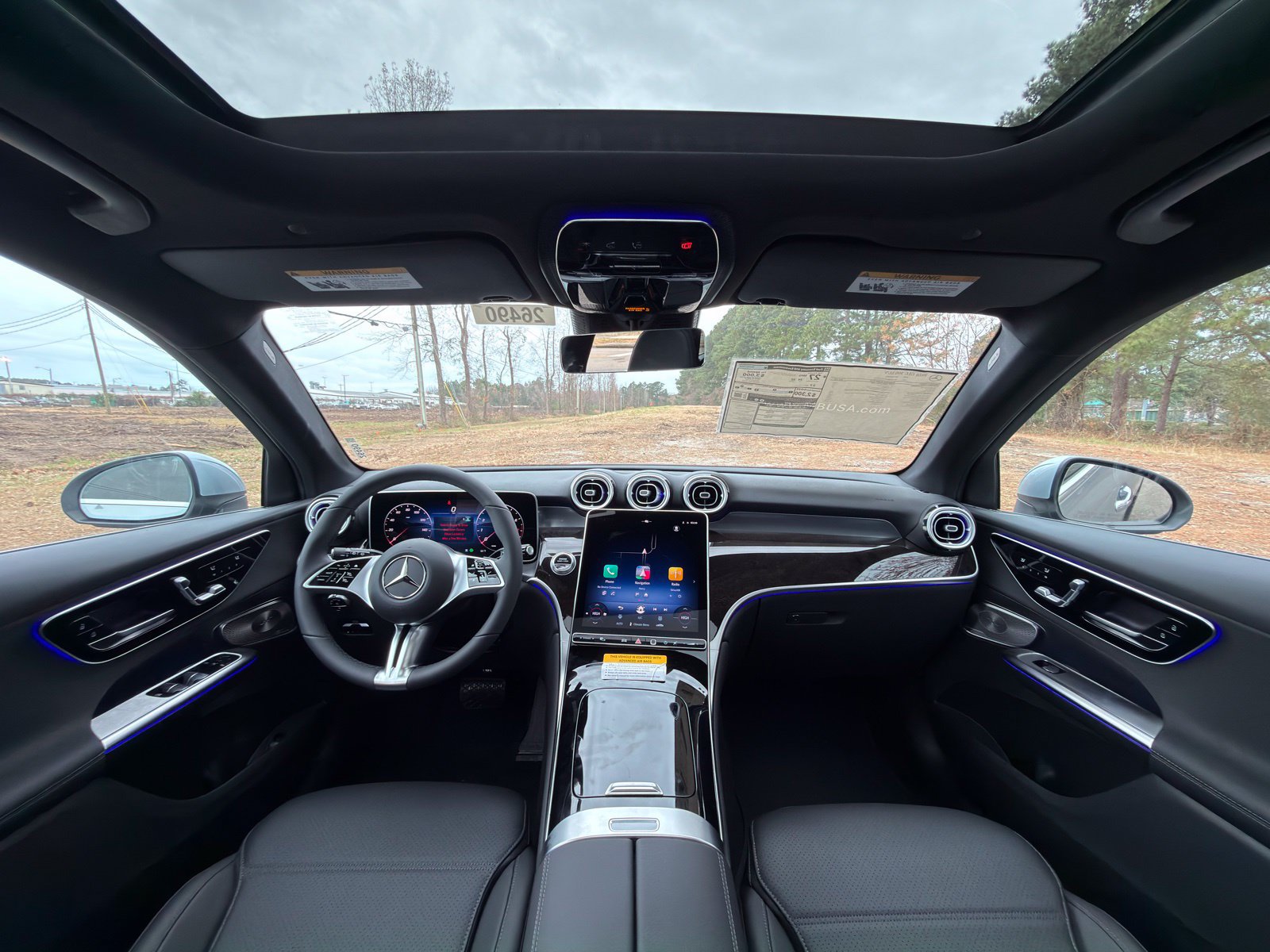 Used 2026 Mercedes-Benz GLC 300 image 2