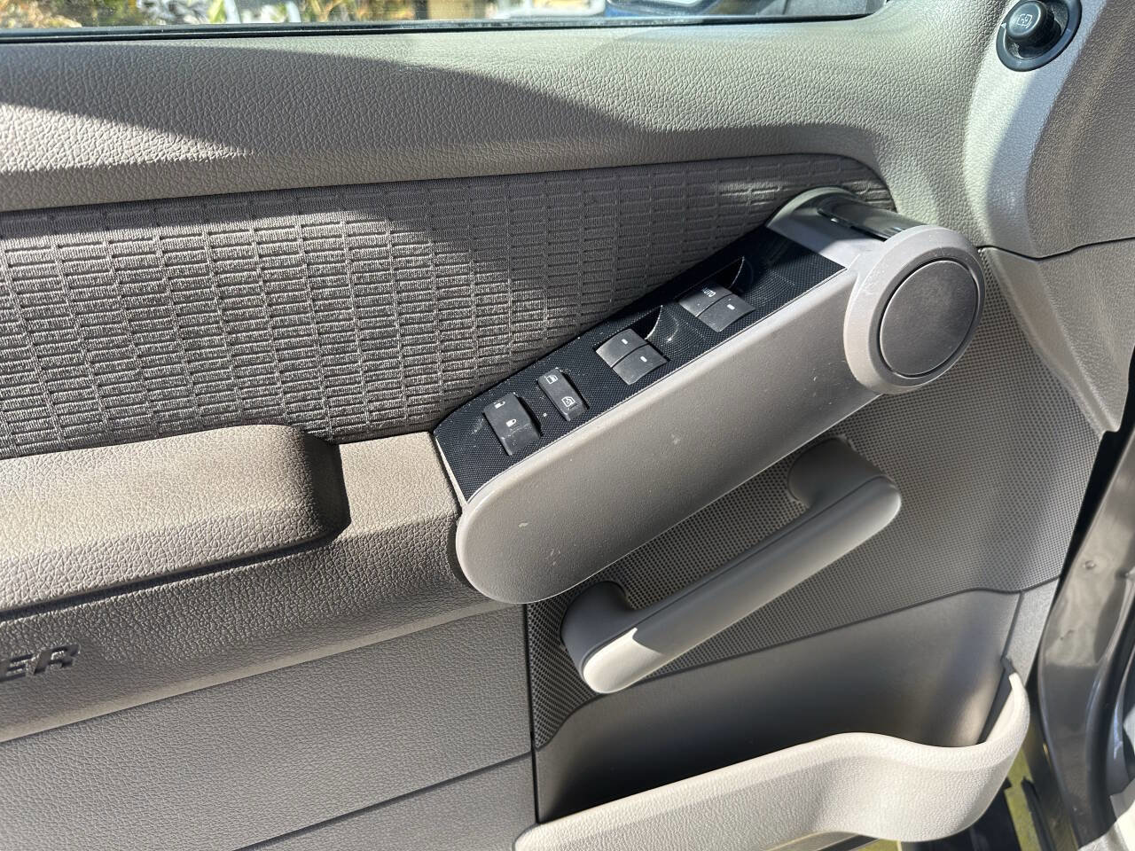 Used 2007 Ford Explorer Sport Trac XLT image 9