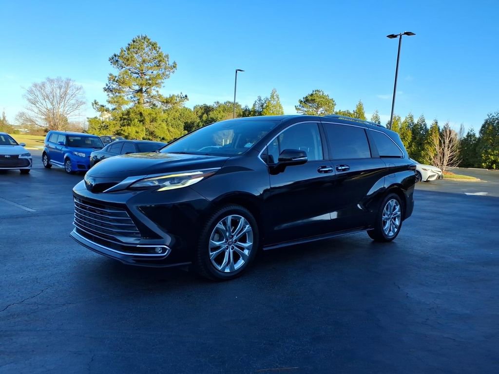 Used 2022 Toyota Sienna Platinum image 7