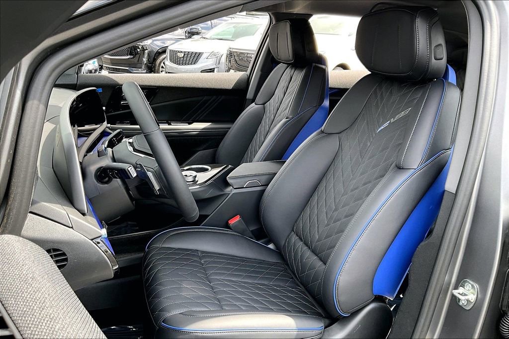 New 2026 Cadillac Optiq V AWD/4WD image 12