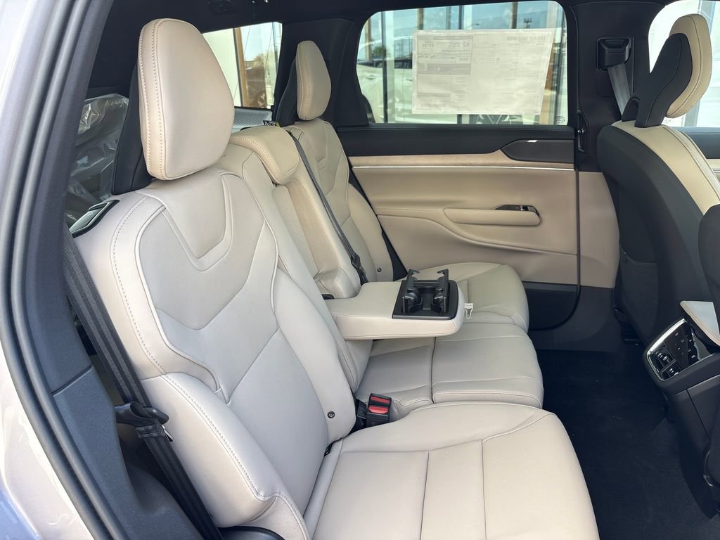 New 2026 Volvo EX90 Plus image 15