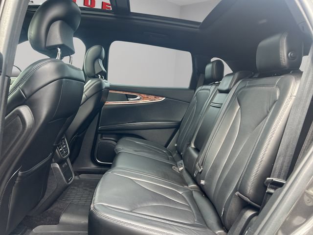 Used 2017 Lincoln MKX Reserve w/ Canadian Touring Package AWD/4WD image 18