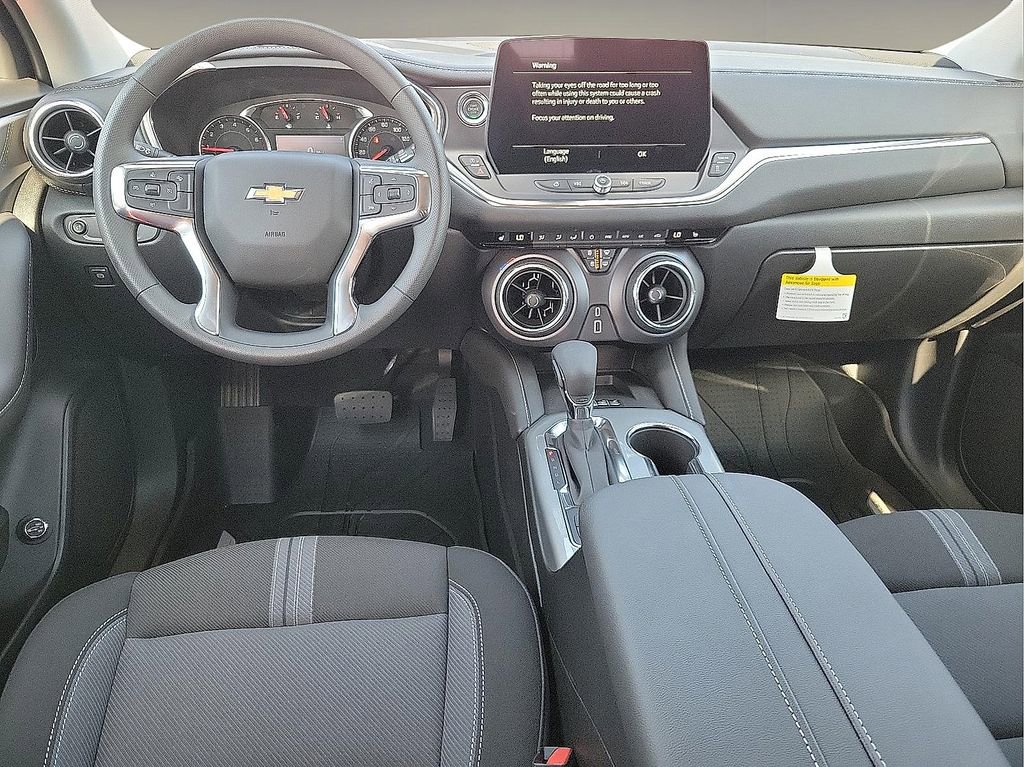 New 2025 Chevrolet Blazer LT w/ LPO, Black Sport Package image 10