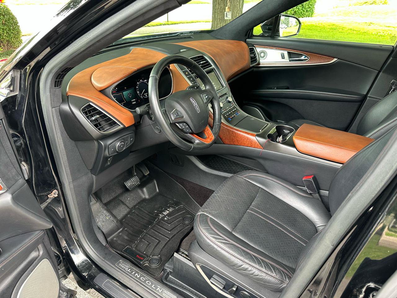 Used 2016 Lincoln MKX Black Label w/ Climate Package AWD/4WD image 28